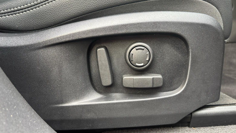 Jaguar F-Pace 2.0 D200 R-Dynamic S 5dr Auto AWD Diesel Estate